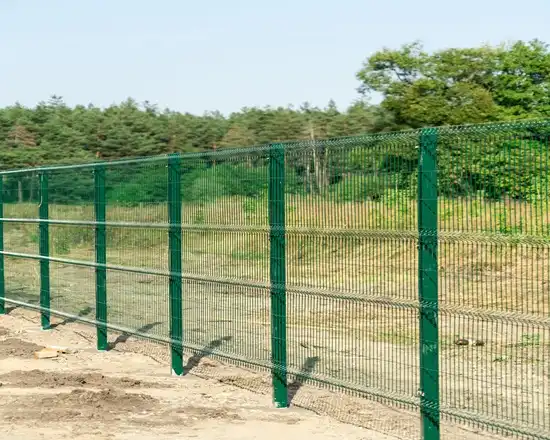 Secure and attractive 3D curved wire mesh fence.